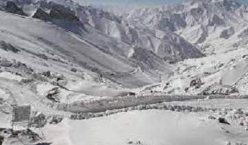 آخرین خبر از وضعیت صدها مسافر گرفتار برف در مسیر غور – بامیان