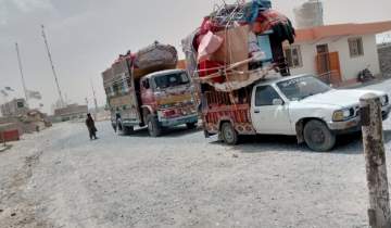 موترهای لاری حامل تروریستان وزیرستانی که به کمک طالبان به شمال افغانستان می‌روند.